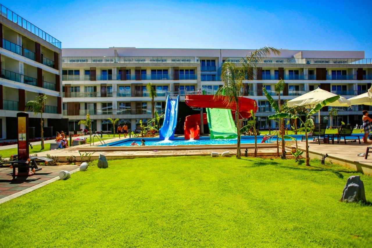 Courtyard Long Beach Holiday Resort Iskele District  外观 照片
