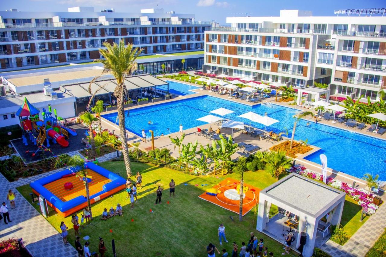 Courtyard Long Beach Holiday Resort Iskele District  外观 照片