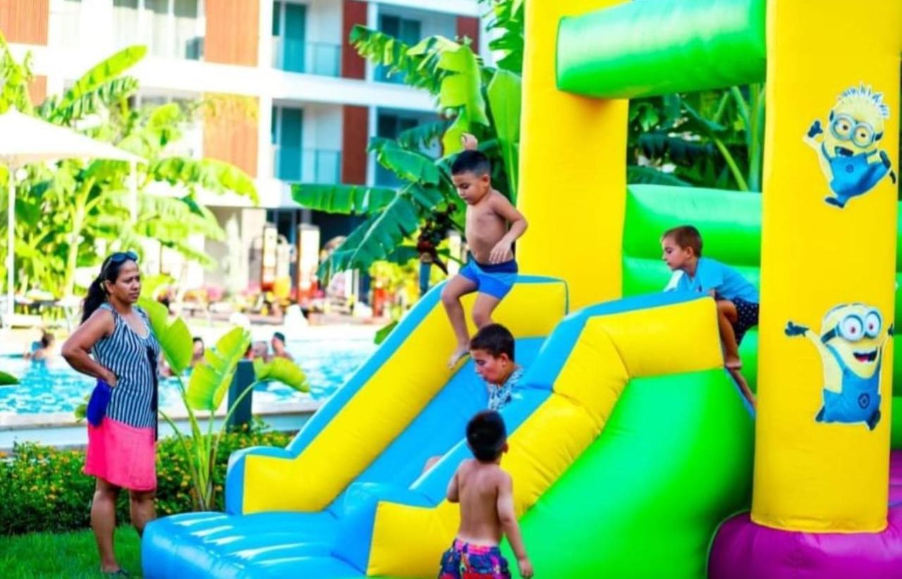 Courtyard Long Beach Holiday Resort Iskele District  外观 照片
